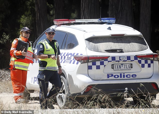 Police and SES comb through the Woowookarang National Park