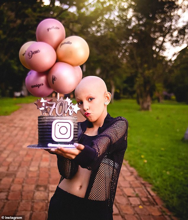 Lorena Torezan became a hit on social media and often shared her journey against cancer and entertained her followers by showing off her dancing and makeup skills