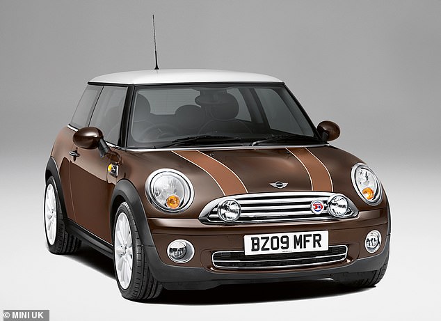 The Mini Hatch has been a popular choice since BMW brought it back to the rear in the early 2000s - and with 158,298 used models changing hands last year, this is an in-demand second-hand engine