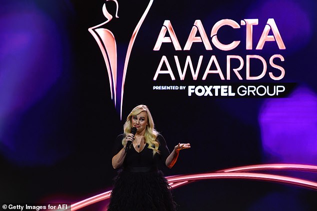 The rest of her hosting duties went smoothly, however, with many of the star's jabs landing in Queensland to rapturous applause and laughter.