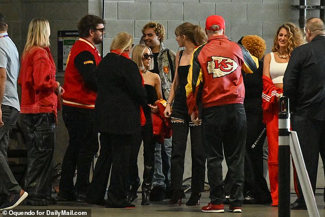 Earlier in the afternoon, Blake was seen arriving with the rest of Taylor's ensemble in the lower depths of the Las Vegas stadium.