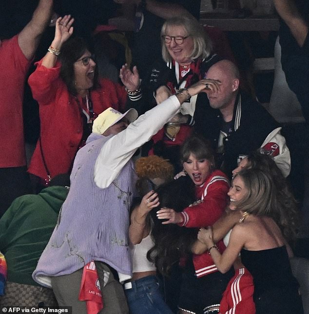 Taylor Swift and her friends celebrated with Donna Kelce and the rest of the Kelce family at Allegiant Stadium