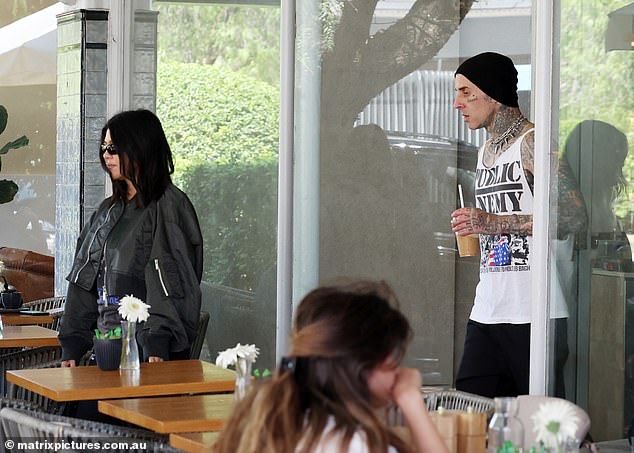 The couple surprised locals when they walked into a cafe in Mosman before heading to the zoo