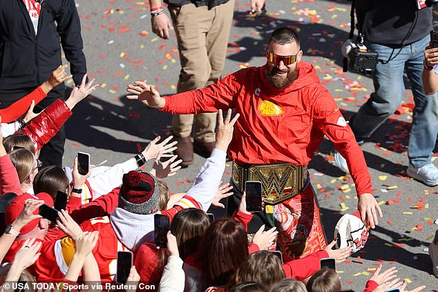 Just before Taylor Swift's arrival in Australia, Travis Kelce celebrated the Kansas City Chiefs' triumphant victory in the Super Bowl.  But the victory parade quickly descended into chaos as the bullets started flying