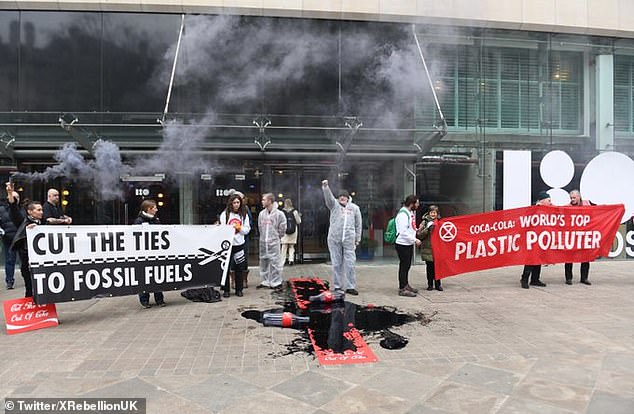 Extinction Rebellion targets London Fashion Week with smoke bombs in 2023