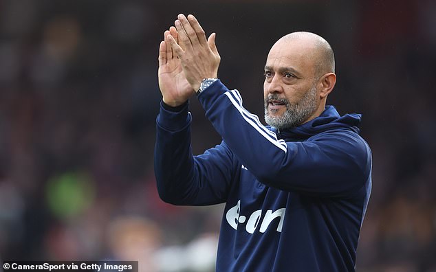 Thanks to the victory, Nuno Espirito Santo's team moved five points above the relegation zone