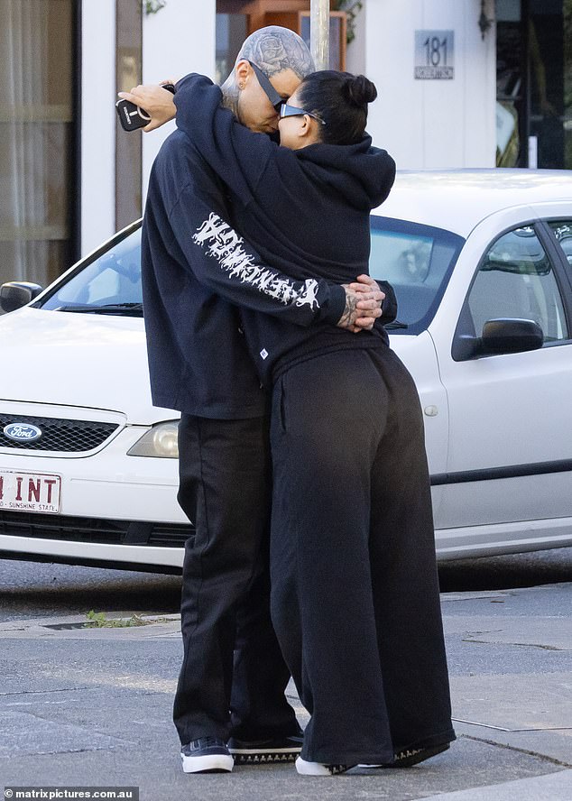 At one point, the lovebirds stopped to hug and look into each other's eyes