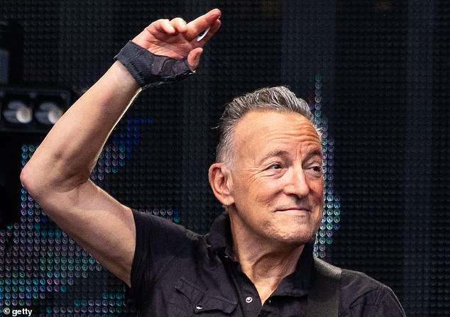 The Queen deal would double the record set by Bruce Springsteen, whose catalog grossed $550 million when sold amid a string of blockbuster deals during Covid-19.