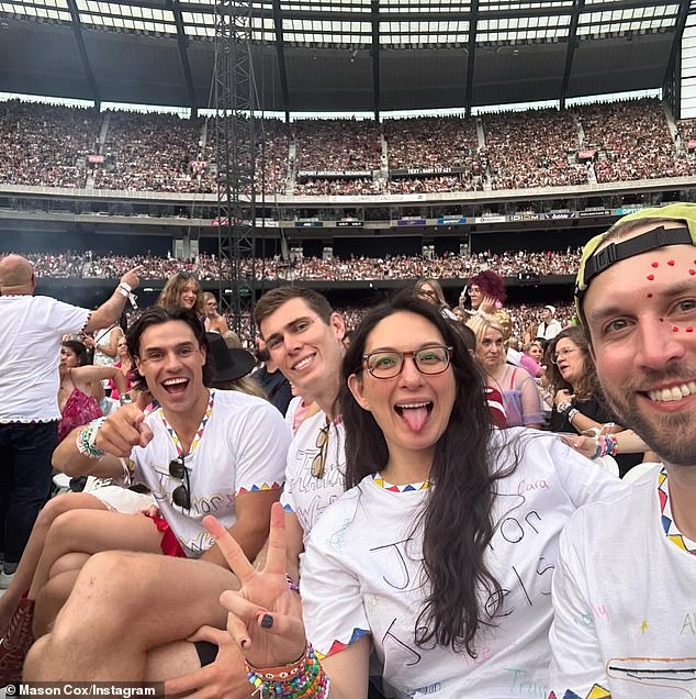 'HELP WANTED!!!!  I want to find the people who were sitting directly behind me (at the concert) and give them tickets to an AFL game.  If you know them, please let me know,” Cox wrote on Instagram