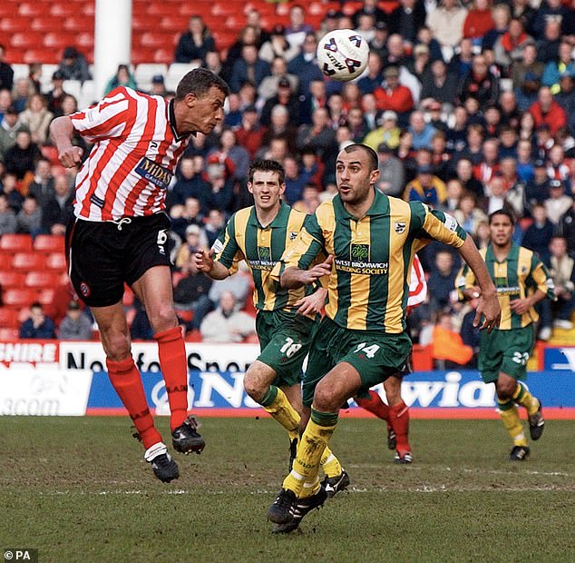 Sheffield United's Keith Curle heads the ball as the hosts look for a breakthrough