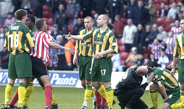 1708477429 918 Neil Warnock and Derek McInnes prepare for Battle of Bramall