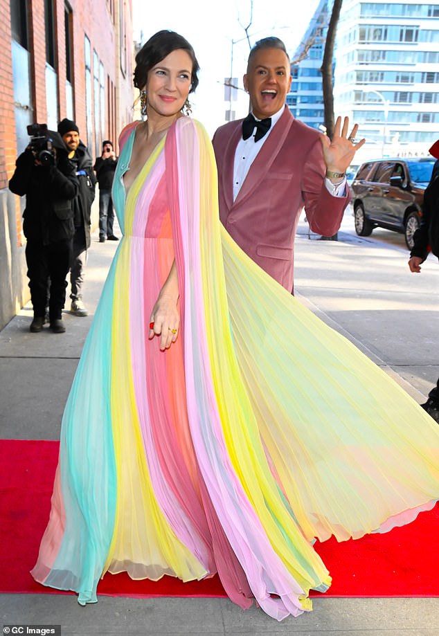 It was there that her co-star Ross Mathews and the rest of the television show crew surprised her with a ride on an Oscar Mayer Wienermobile.