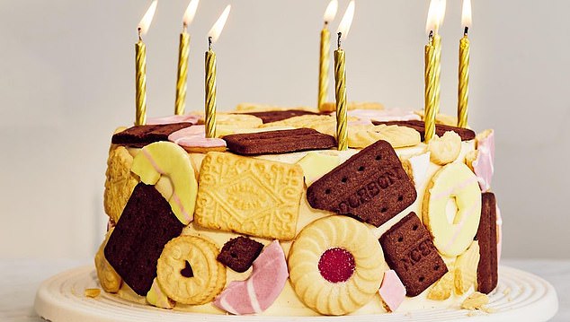 Mosaic cake made from cookie tins