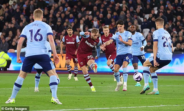 Bowen gave West Ham the perfect start by firing his team ahead in the fifth minute