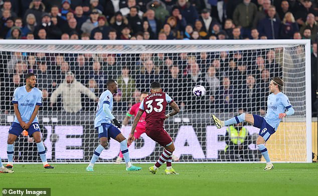 Emerson Palmieri scored the goal of the evening, with the left back producing a drive from distance