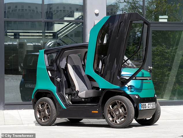 1709007886 256 Parking made easy The worlds first FOLDING car to hit