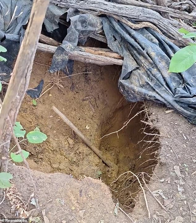 Deibson Cabral (left) and Rogério da Silva managed to build an underground bunker and cover it with tree branches and a tarp so that police drones could not detect it