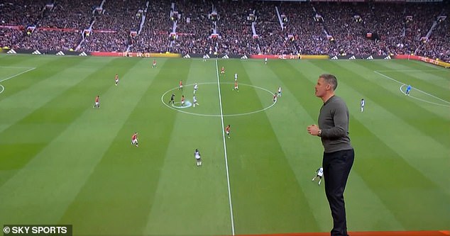 Carragher used his five-minute analysis spot on Sky Sports Monday Night Football to focus on Man United's defense during their 2-1 home defeat to Fulham