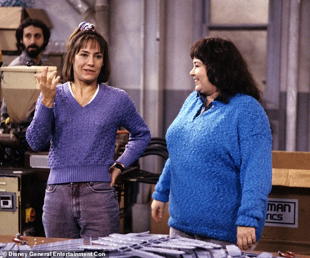 Stan also claimed that actress Laurie Metcalf (seen on the show with Roseanne) refused to talk to the writers on set because she was so 