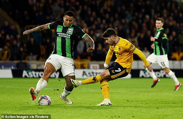 Pedro Neto proved to be a difficult customer for Wolves when he came on for the injured Hwang