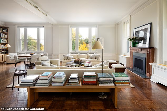 Annie Leibovitz sold her chic Upper West Side home for $10.62 million at a loss after purchasing the duplex in 2014