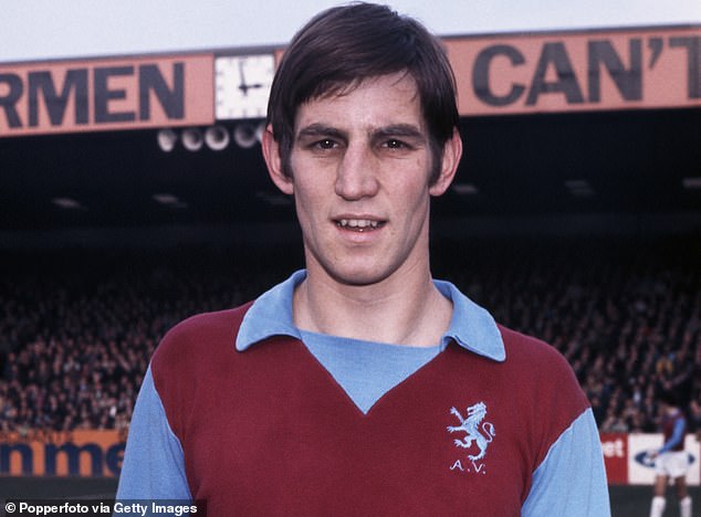 Former Northern Ireland and Aston Villa defender Chris Nicholl has died aged 77