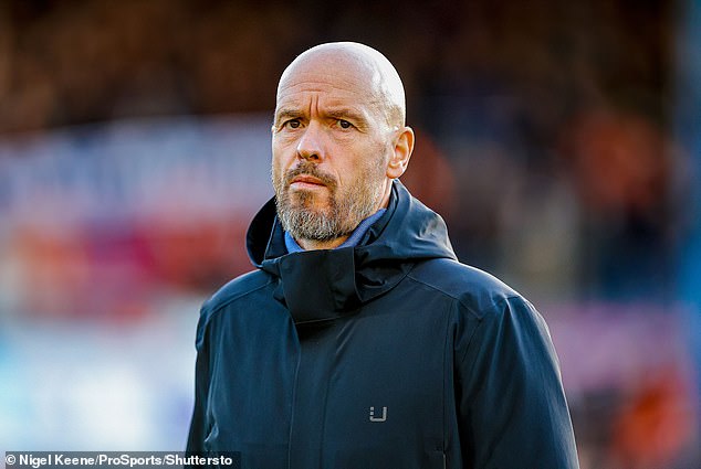 Ten Hag supported Antony to get out of his slump, but argued that he has a 'point to prove'