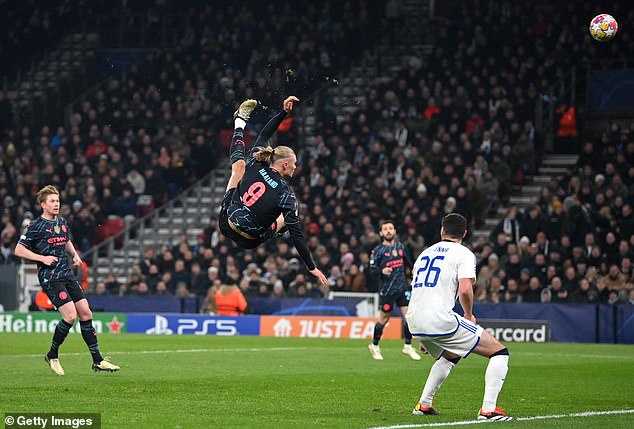 Fans were stunned by Erling Haaland's acrobatic goal attempt against Copenhagen