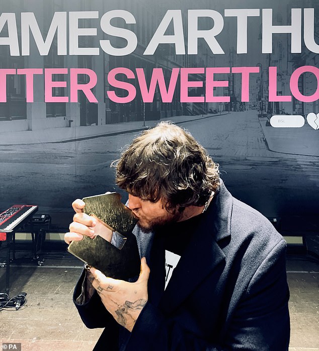 Bitter Sweet Love also debuted at number seven on the Official Vinyl Album Chart and is the biggest record in terms of digital downloads this week, according to the Official Charts Company.