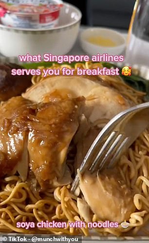 TikTok creator @munchwithTikTok creator @munchwithyou filmed everything she ate on a Singapore Airlines flight for her followers