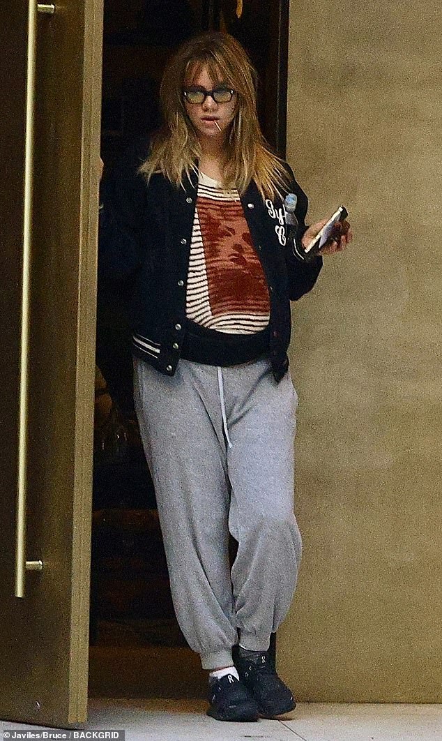 Mother-to-be Suki Waterhouse stepped out solo in Los Angeles on Thursday