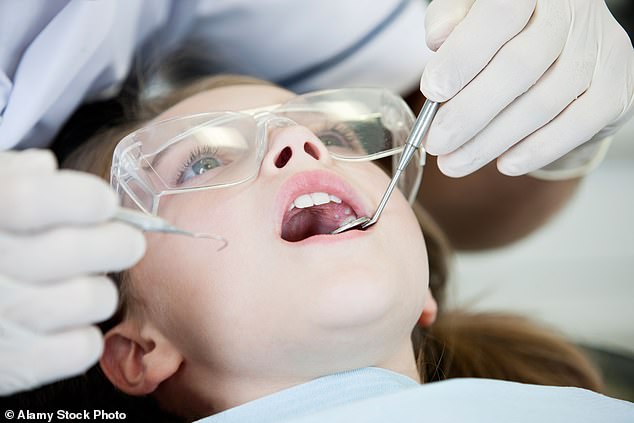 The study found that of 53,073 children aged 10 and 11 years, 16 percent showed signs of tooth decay.  It also revealed major differences between deprived and prosperous areas