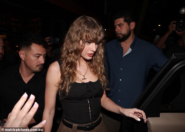 Taylor Swift literally stopped traffic as she went out for dinner in Sydney on Tuesday night.  Pictured