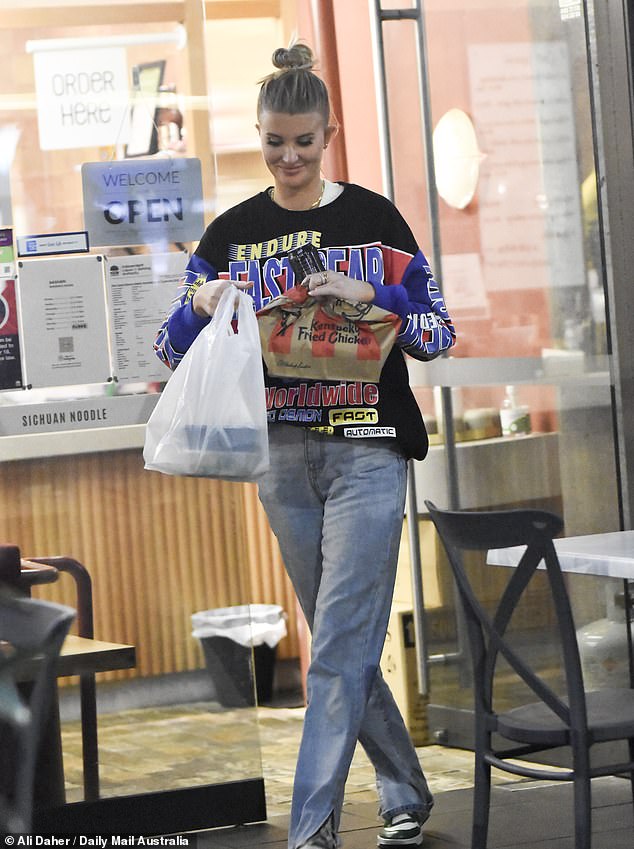 Lauren Dunn grabbed some takeout for dinner during a break from filming Married At First Sight last year