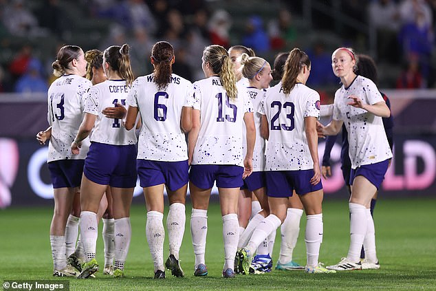 The team from the United States won 5-0 against the Dominican Republic on Tuesday evening