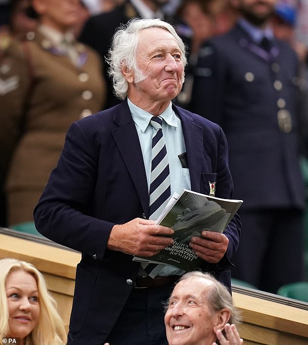 Williams was revered among other Welsh greats such as Sir Gareth Edwards and Phil Bennett