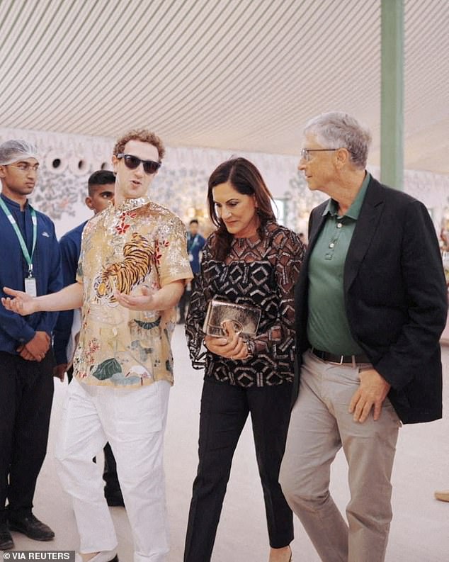 Zuckerberg speaks with Gates and Hurd during Ambani and Merchant's pre-wedding celebrations