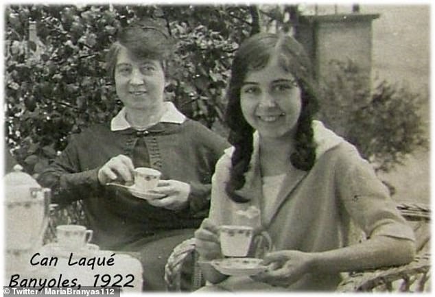 Pictured here with her mother in 1922, when she was 15