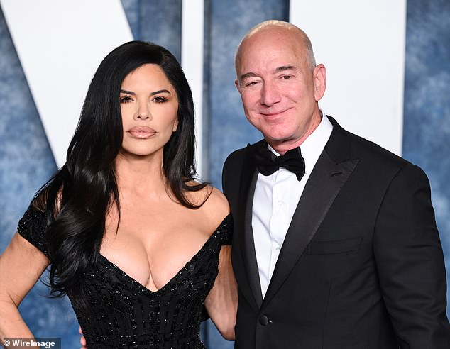 Bezos' return to the top ranks of the world's richest comes after the Amazon founder sold a total of $4 billion worth of shares since mid-February, regulatory filings show