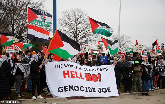 Protesters rally for a Gaza ceasefire outside a UAW union building in Michigan