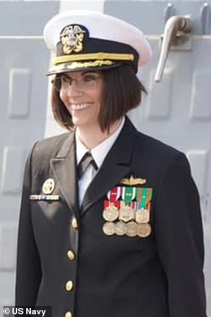 Commander Shelby Nikitin received the Bronze Star for her leadership after USS Thomas Hudner deployed to the Red Sea
