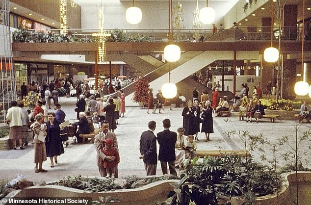 Considered the pinnacle of design, the mall was built at a cost of $20 million to mimic the high-vaulted, enclosed retail markets of Europe.