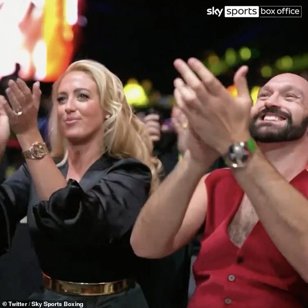 The TV personality looked incredible as she stepped out in a stunning low-cut blazer, which she paired with a thick, shiny gold belt