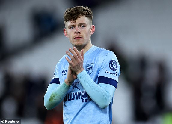 Football - Premier League - West Ham United v Brentford - London Stadium, London, Great Britain - February 26, 2024 Brentford's Keane Lewis-Potter looks dejected after match REUTERS/Isabel Infantes NO USE WITH UNAUTHORIZED AUDIO, VIDEO, DATA, BRACELET LISTS , CLUB/LEAGUE LOGOS OR 'LIVE' SERVICES.  ONLINE USE IN THE CONTEST LIMITED TO 45 IMAGES, NO VIDEO EMULATION.  NO USE IN ANY BETTINGS, GAMES OR PUBLICATIONS FOR ANY CLUB/LEAGUE/PLAYER.