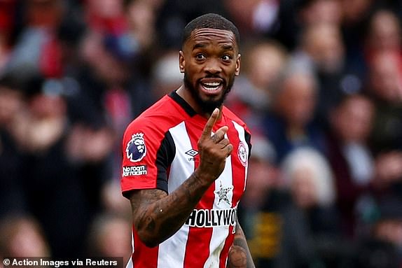 Football - Premier League - Brentford v Liverpool - Brentford Community Stadium, London, Great Britain - February 17, 2024 Brentford's Ivan Toney celebrates scoring their first goal Action footage via Reuters/Andrew Boyers NO USE WITH UNAUTHORIZED AUDIO, VIDEO, DATA, BRACELET LISTS , CLUB/LEAGUE LOGOS OR 'LIVE' SERVICES.  ONLINE USE IN THE CONTEST LIMITED TO 45 IMAGES, NO VIDEO EMULATION.  NO USE IN ANY BETTINGS, GAMES OR PUBLICATIONS FOR ANY CLUB/LEAGUE/PLAYER.