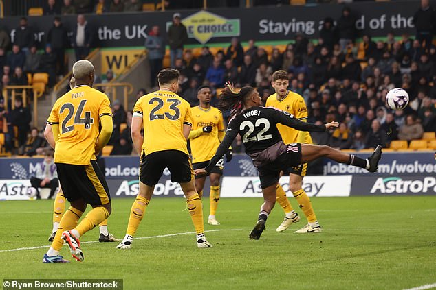 Fulham midfielder Alex Iwobi pulled one back in stoppage time with a clever improvised finish