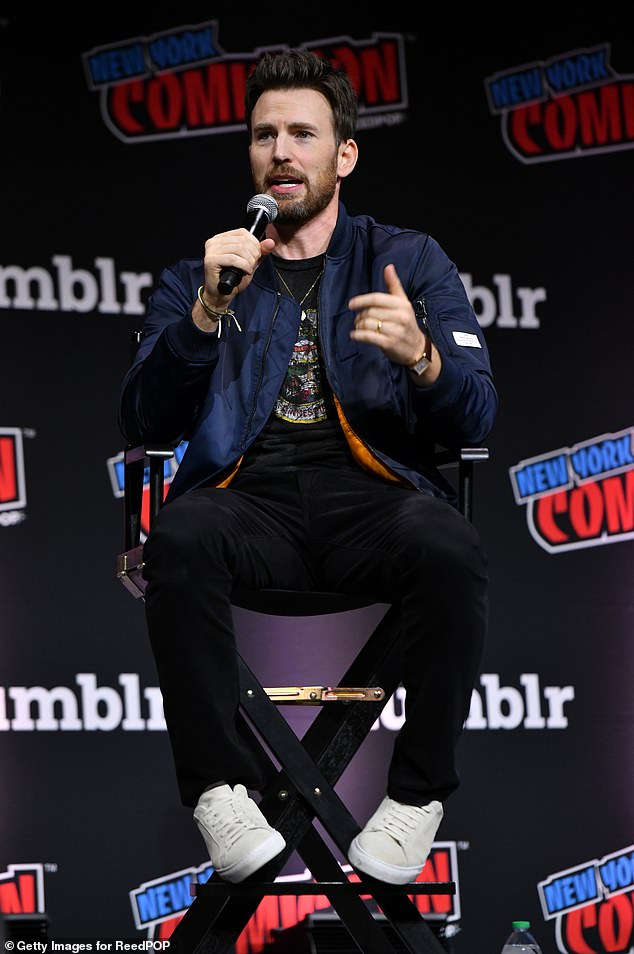 In October 2023, after the two ceremonies, Chris himself confirmed that he had tied the knot at Comic Con in NYC (see above)
