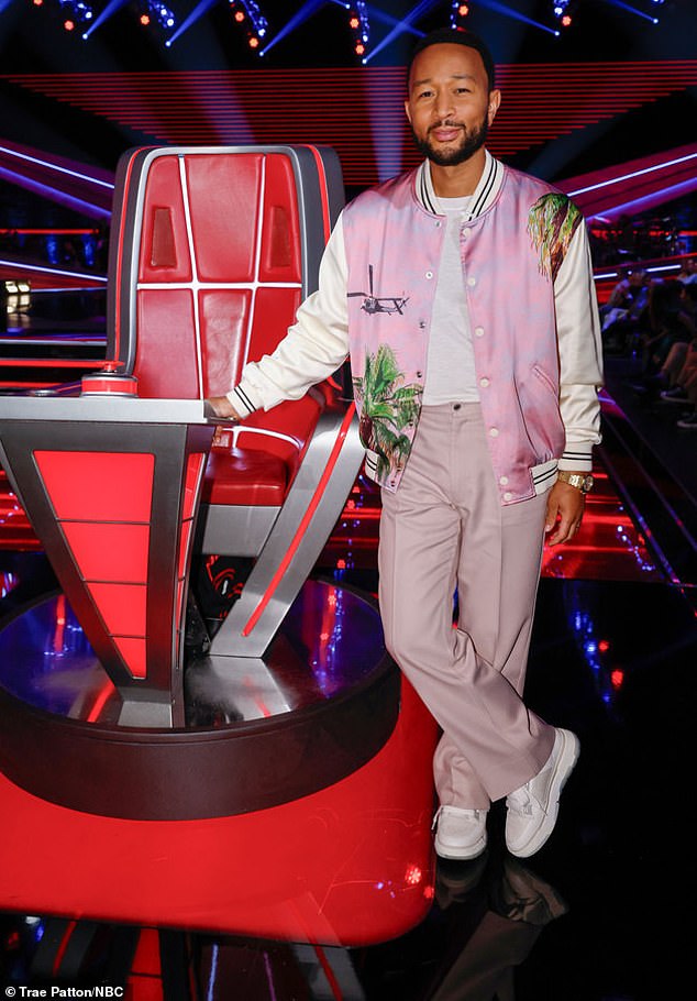 John completed his team when Olivia became the final participant in the Blind Auditions