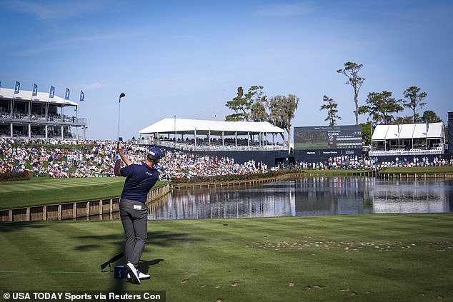 Clark, the reigning US Open champion, hit seven birdies in his final 11 holes of the second round