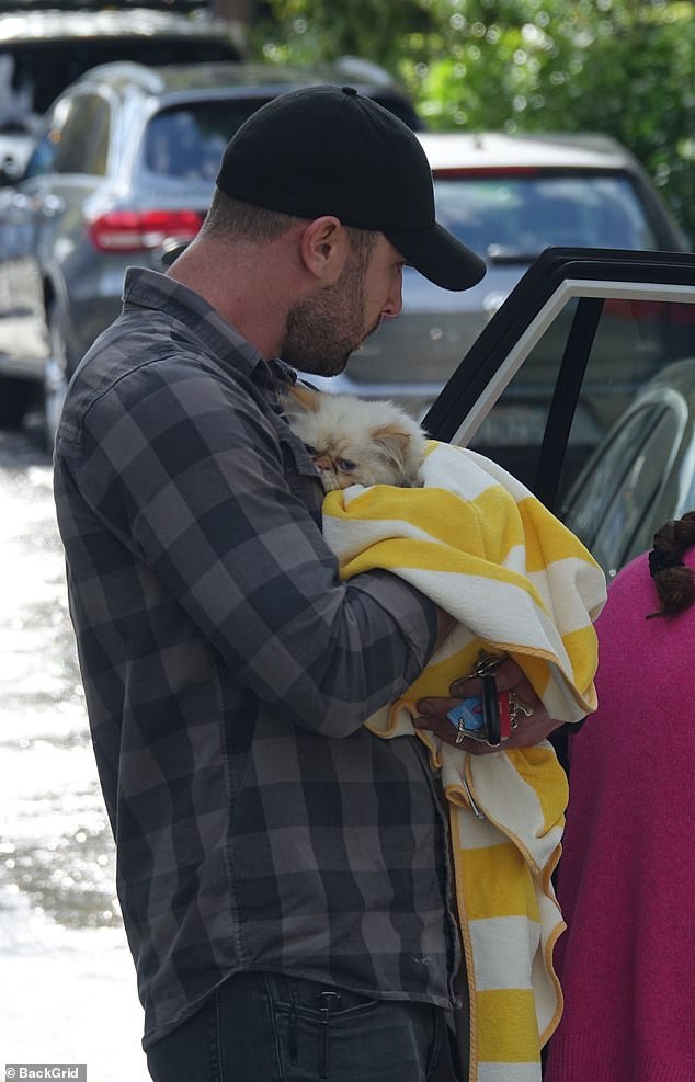 She initially thought both of her pets had died in the fire and shared a post on her Instagram Stories about how her 'heart is broken'